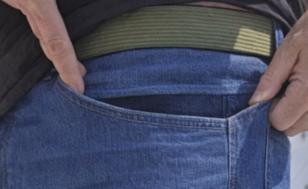 7-inch wide Gunpant pocket opening